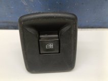 Кнопка стеклоподъемника левая задняя Renault Sandero 2 с 2014-