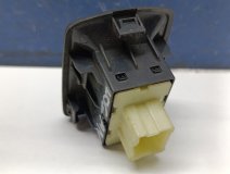 Кнопка стеклоподъемника правая передняя Renault Logan 2 с 2014-