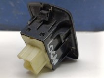 Кнопка стеклоподъемника правая задняя Renault Logan 2 с 2014-