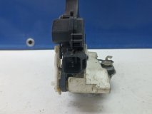 Замок двери левый задний Mitsubishi Outlander XL