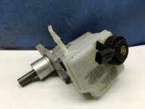 Цилиндр главный тормозной с бачком Audi A3 8PA 2004-2013