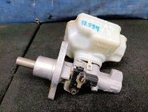 Цилиндр главный тормозной с бачком Skoda Octavia A5 1Z 2009 1.8 BZB