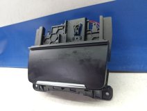 Пепельница с прикуривателем Audi Q5 8R 2012 3.0 CTVA Пепельница с прикуривателем Audi Q5 8R 2012 3.0 CTVA