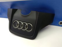 Декоративная крышка двигателя Audi Q5 8R 2012 3.0 CTVA Декоративная крышка двигателя Audi Q5 8R 2012 3.0 CTVA