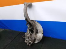 Кулак со ступицей левый передний Audi Q5 8R 2012 3.0 CTVA