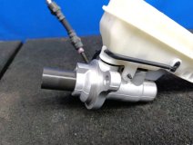 Цилиндр главный тормозной с бачком Kia Sorento Prime UM 2015 2.4 G4KJ