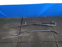 Поводок дворника передний Toyota Celsior UCF31 2005 4.3 3UZ-FE