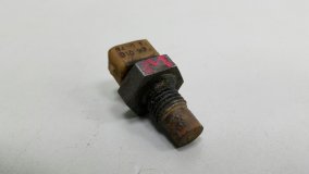Датчик температуры двигателя Renault 19 C53 1993 f3p 706 1.8л