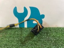 Розетка Toyota Grand Hiace VCH16W 2002 5VZFE Розетка Toyota Grand Hiace VCH16W 2002 5VZFE