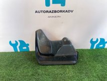 Брызговик правый задний Toyota Grand Hiace VCH16W 2002 5VZFE