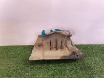 Защита выпускного коллектора Toyota Grand Hiace VCH16W 2002 5VZFE Защита выпускного коллектора Toyota Grand Hiace VCH16W 2002 5VZFE