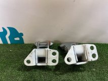 Петля двери правая передняя Toyota Grand Hiace VCH16W 2002 5VZFE