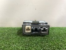 Блок управления дверьми правый задний Toyota Grand Hiace VCH16W 2002 5VZFE