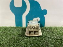 Кнопка управления шторой Toyota Grand Hiace VCH16W 2002 5VZFE