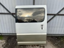 Дверь сдвижная правая задняя Toyota Grand Hiace VCH16W 2002 5VZFE Дверь сдвижная правая задняя Toyota Grand Hiace VCH16W 2002 5VZFE