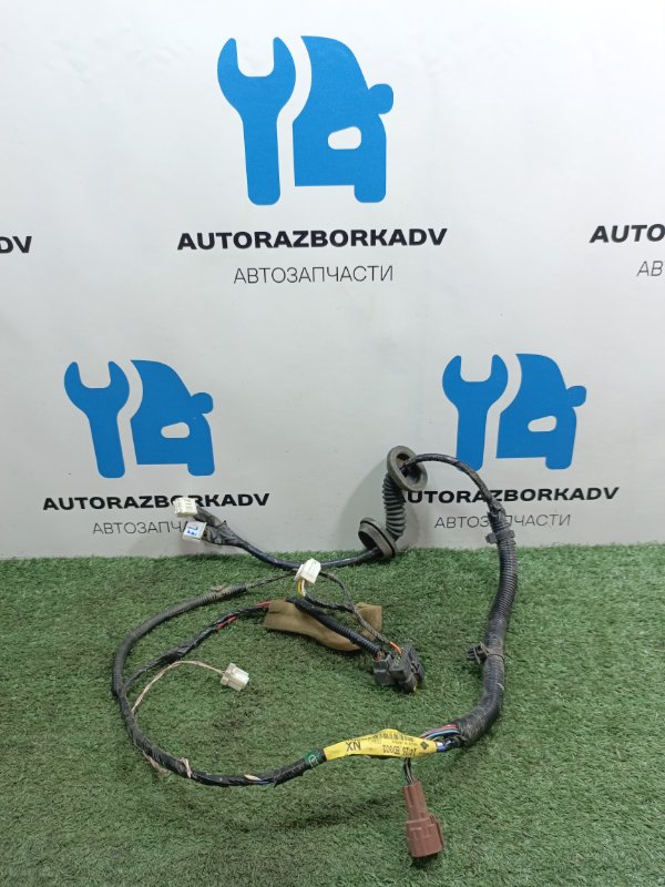 Проводка двери Nissan Tiida Latio SNC11 HR15 2005 перед. лев. (б/у)