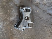 Кронштейн двигателя правый Ford Fusion Кронштейн двигателя правый Ford Fusion