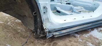 Порог с центральной стойкой левый Geely Coolray SX11 2020 JLH-3G15TD