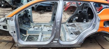 Порог с центральной стойкой левый Geely Coolray SX11 2023