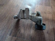 Кронштейн обводного ролика Hyundai Porter D4CB