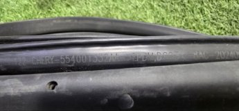 Уплотнитель двери правый передний Exeed RX T22 2024 AGRG00525