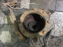 Поворотный кулак левый Mercedes G W463 1998 5L