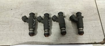 Форсунка топливная Nissan Serena C24 1997 SR20DE