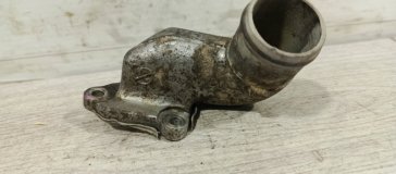 Фланец системы охлаждения Nissan Serena C24 1997 SR20DE