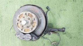 Ступица левая передняя TOYOTA LAND CRUISER UZJ100 2UZFE