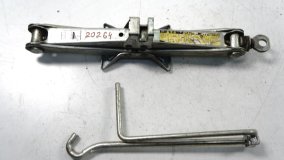 Домкрат поддомкратник TOYOTA SUCCEED NCP51