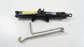 Домкрат поддомкратник TOYOTA VITZ SCP90