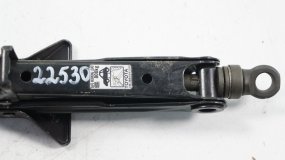 Домкрат поддомкратник TOYOTA VITZ SCP90