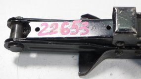 Домкрат поддомкратник TOYOTA PRIUS NHW20