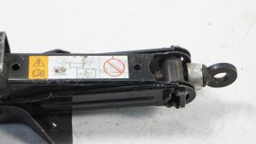 Домкрат поддомкратник TOYOTA PRIUS NHW20