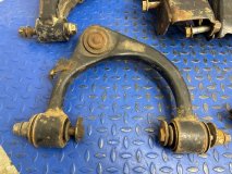 Рычаг передней подвески Lexus LX470 UZJ100 2002 2UZ-FE