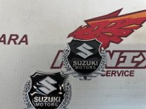 Эмблема Suzuki