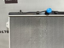 Радиатор охлаждения двигателя Hyundai Elantra 2 МКПП 1.6-2.0