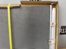 Радиатор кондиционера Toyota Land Cruiser J100 Радиатор кондиционера Toyota Land Cruiser J100