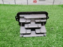 Реостат печки TOYOTA LAND CRUISER UZJ100W 1998-2002 2UZ-FE Реостат печки TOYOTA LAND CRUISER UZJ100W 1998-2002 2UZ-FE