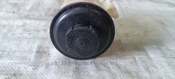 Бачок гидроусилителя руля Nissan Bluebird QU14 1999 QG18DE