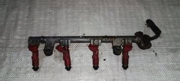 Топливная рейка с форсунками Daihatsu YRV M201G 2002 K3-VE Топливная рейка с форсунками Daihatsu YRV M201G 2002 K3-VE