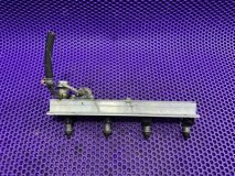 Топливная рейка с форсунками Honda CR-V RD1 1999 B20B