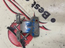 Петля двери левая задняя Toyota passo KGC10 2006 1KR-FE