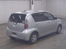 Петли двери левые задние Toyota passo KGC10 2007 1KR-FE