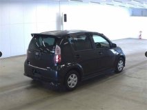 Петли двери левые задние Toyota passo KGC10 2009 1KR-FE