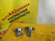 Петля двери левая задняя Mitsubishi Outlander CU5W 2004 4G69