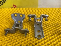 Петля двери левая задняя Mitsubishi Outlander CU5W 2004 4G69