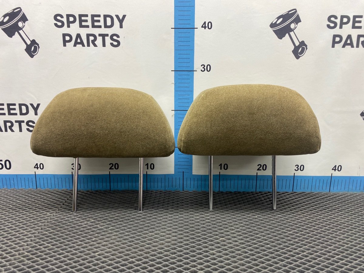 Подголовник сиденья Toyota Cresta E-GX90 1G-FE 1993 перед. (б/у)