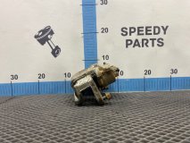 Суппорт тормозной правый передний Mitsubishi Lancer Cedia LA-CS2A 2001 4G15