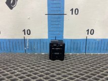 Блок управления зеркалами Toyota Carina E-AT211 1997 7A-FE Блок управления зеркалами Toyota Carina E-AT211 1997 7A-FE